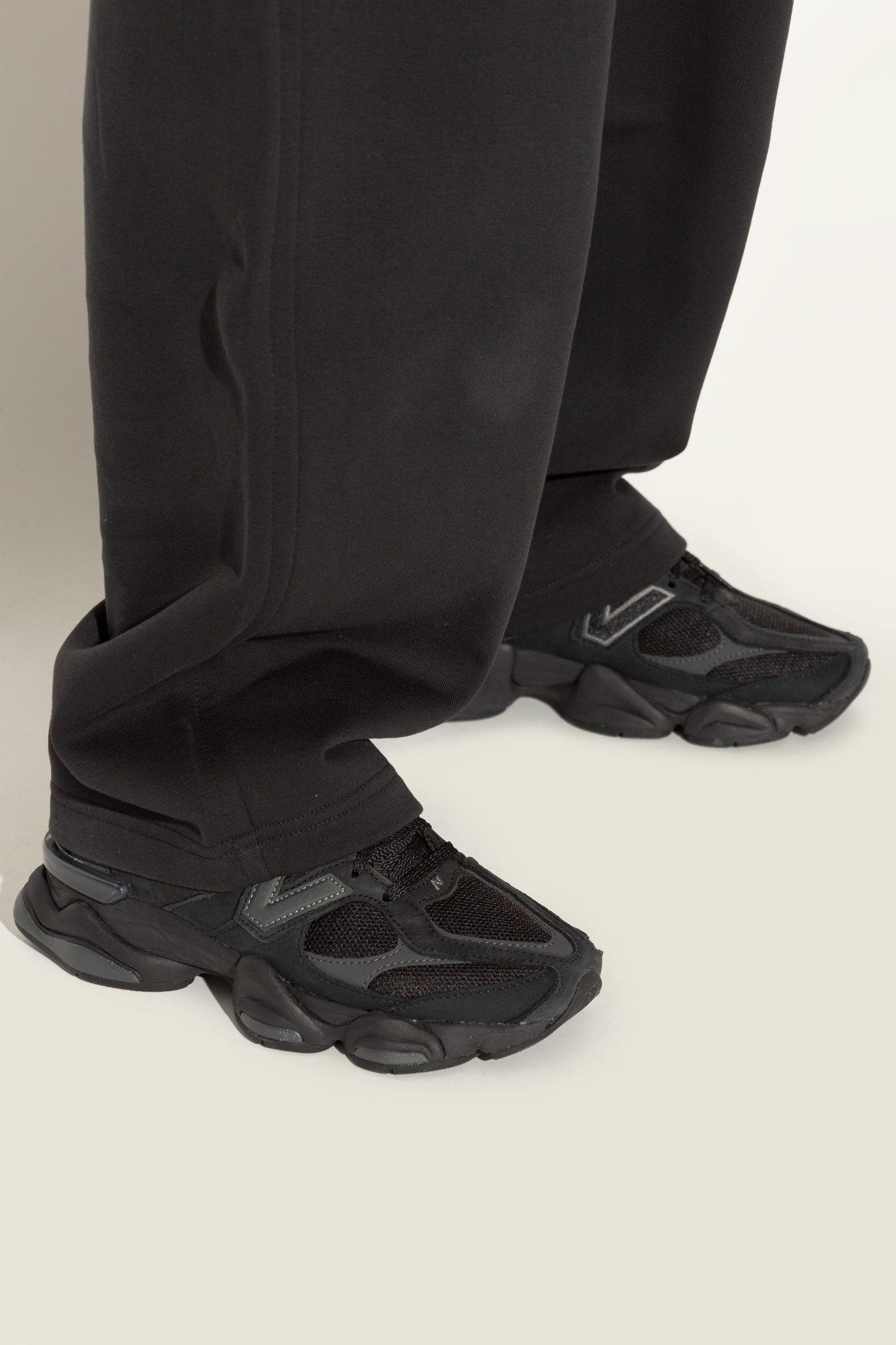 Czarny Buty sportowe `U9060ZGE` New Balance - Vitkac Polska